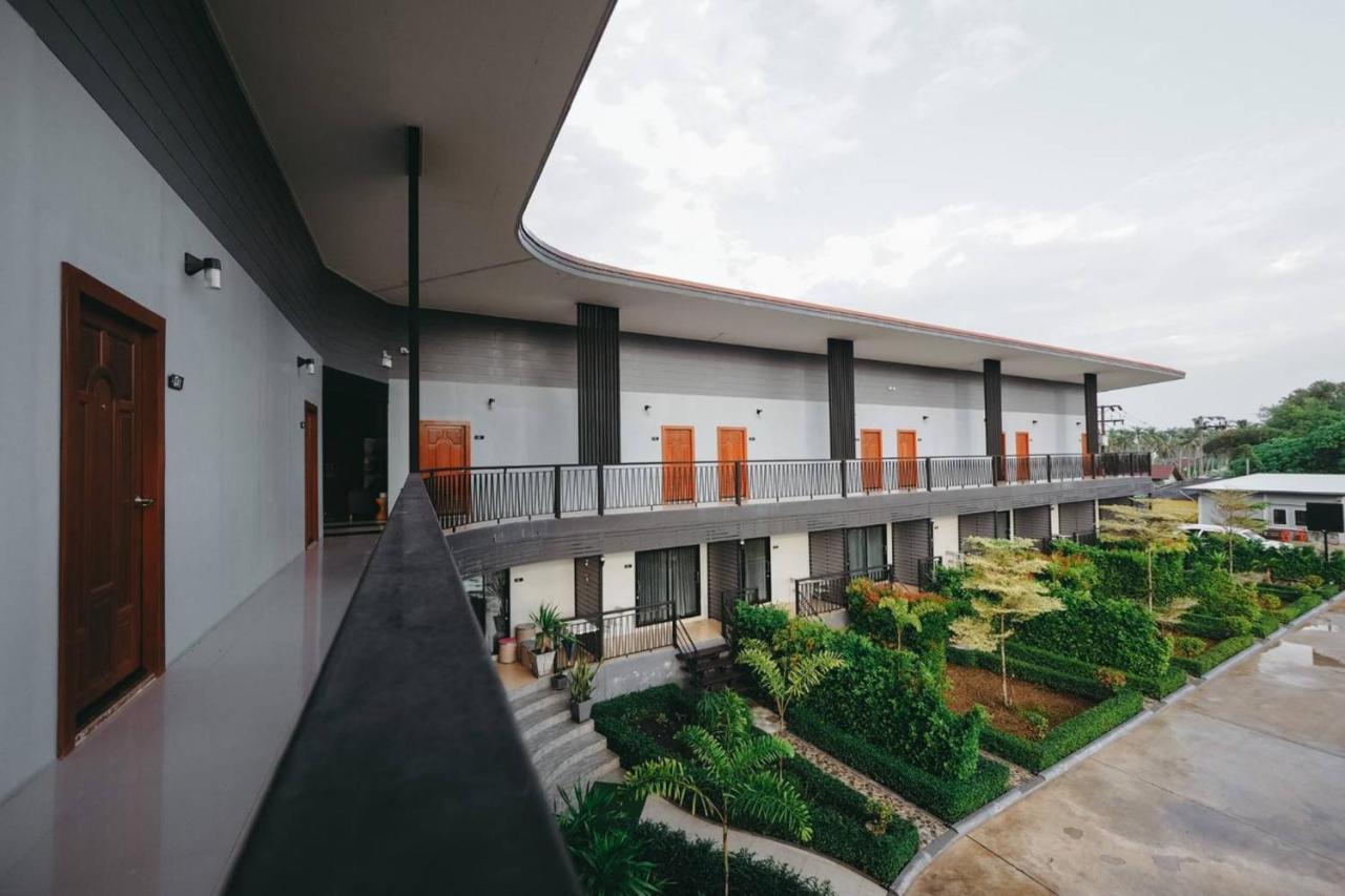 Hillside Boutique Hotel Surat Thani Buitenkant foto